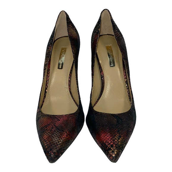 BCBGeneration Treasure Red Gold Leather Snake Print Heel Pointy Toe Pump sz 7.5 - Picture 2 of 13